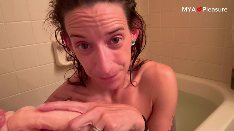 MYA Pleasure: Vasca da bagno JOI