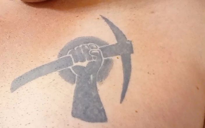Risky net media: Alle meine tattoos auf mir