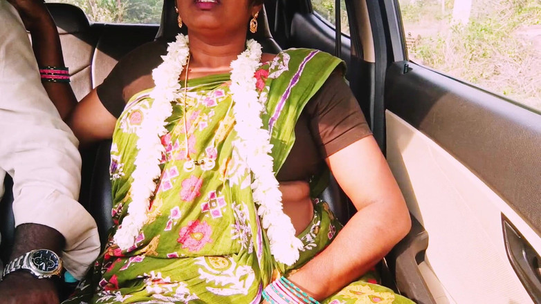 Telugu honey lips: Telugu stiefmoeder autoseks met stiefzoes