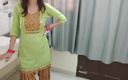 Saara Bhabhi: Joc de roluri cu poveste de sex hindi - partea 1: fratele...