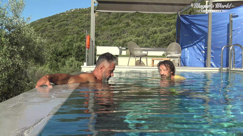 Mugur's World: Behind the Scenes of All Natural MILF Julia North Underwater...