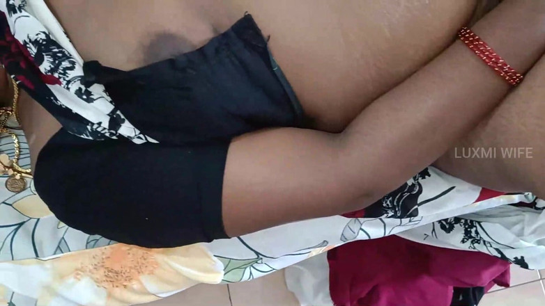 Luxmi Wife: Żona uzyskać orgazm szczytowy - 6