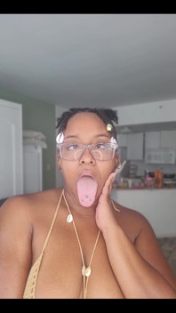 Adoro la mia faccia da succhiare il cazzo