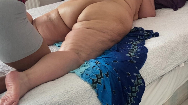 Daddykane: Nyonya Zina Gabon Dientot Habis-habisan Sama Kontol Besar Pria Kulit...