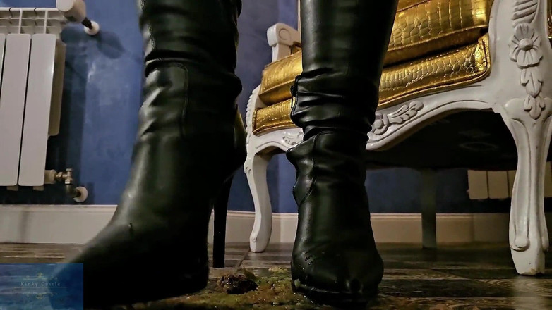 Kinky Castle: Señora Luciana pisoteando, aplastando, aplastando Parte 2