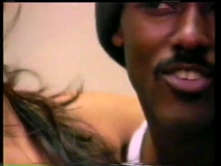 First Black Sexperience: Aspen babe daje lodzik dużemu czarnemu kutasowi