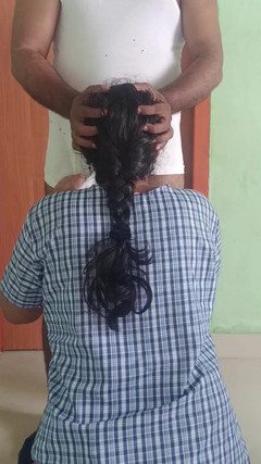 Wonder: Awek Kolej Chennai dengan pakaian seragam bercinta berdiri dengan Cikgu...