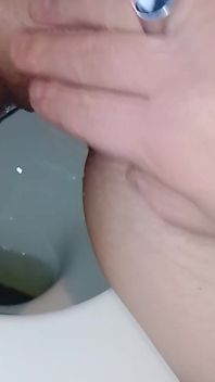 Pissing Amateur