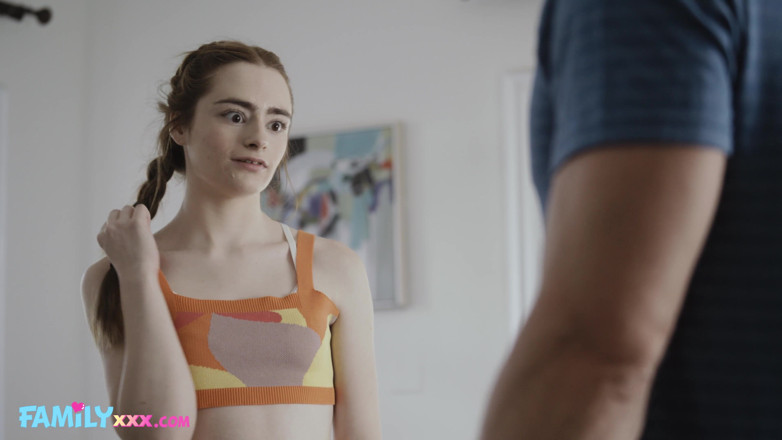 FamilyXXX: Tiny Stepdaughter Reese Robbins Shows Her Talents