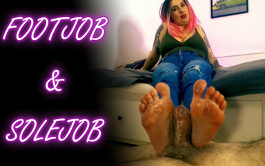 Lady_Angela: Lady Angela Footjob jeans milf(चोदने लायक मम्मी)