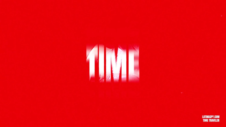 Time traveler: Služka ve žluté košili delší epizoda