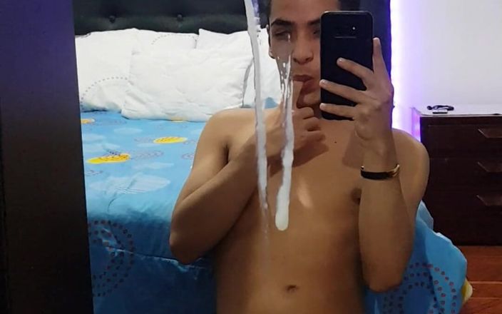 aodaboy: Cum on Mirror