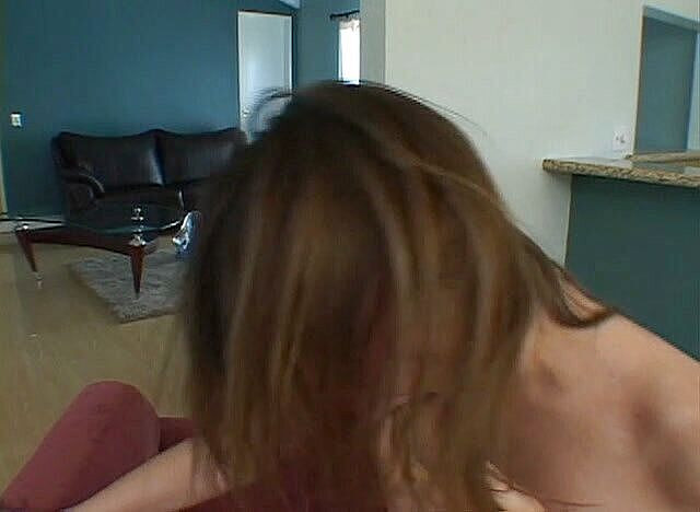 Cryptostudios: Sugar Daddy Amerika menjilat pepek remaja kecil molek dan mengongkeknya...