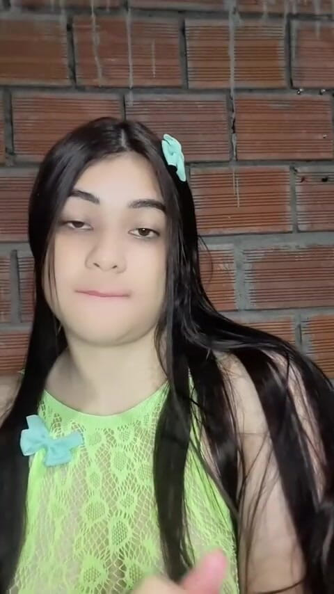 Yulieth Gomez: Lentamente y sin prisa, escucha cada detalle de mi placer.
