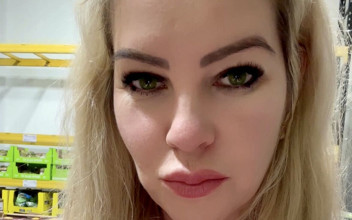 Pee Ella Malkova: Supermarkt-Kontamination | Faphouse