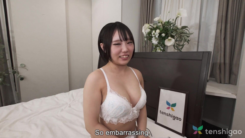 Tenshigao: 太くて巨乳のバーテンダー来栖りいなは熟女チンポが大好き