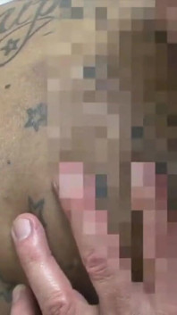 Seks bertiga antara kaum dengan dua wanita montel eboni