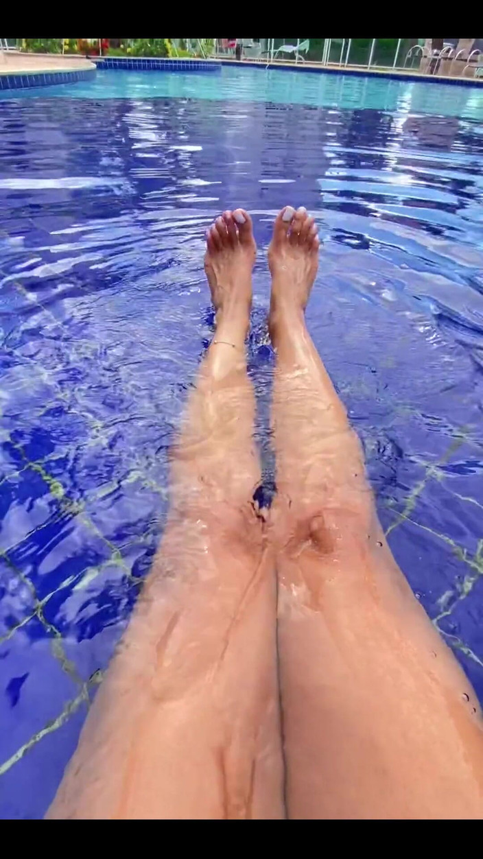 KiffaFeet: Ziua piscinei