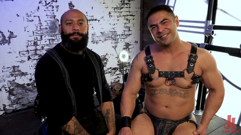 Kinky Bites Gay: レオ・フォルテとドレイヴン・ナバロ 『お願いお願い、私のお尻を突いて、イカせて』