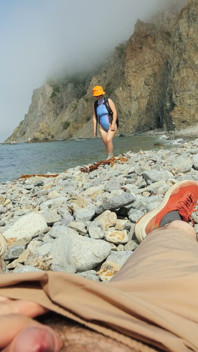 153 Public Beach 만남: 블루 바디수트를 입은 낯선 사람이 오럴과 핸잡을 해주다