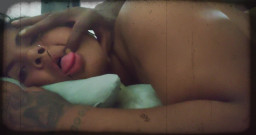 Uncut Lil Midget and Latina Freaky Friends: Kolumbijský útěk. Dárek brzy!