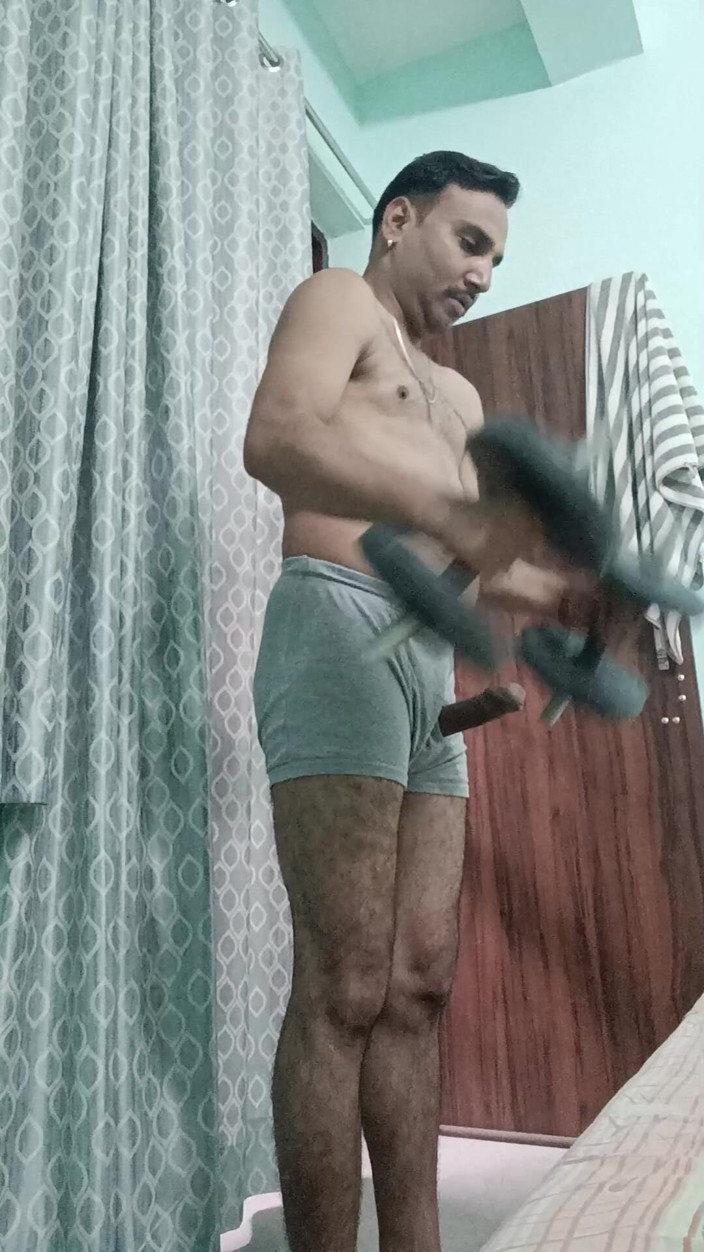 Rajasthani-old-lover: Hintli desi polis memuru komşu amcası ve ordu subayı amcasıyla...