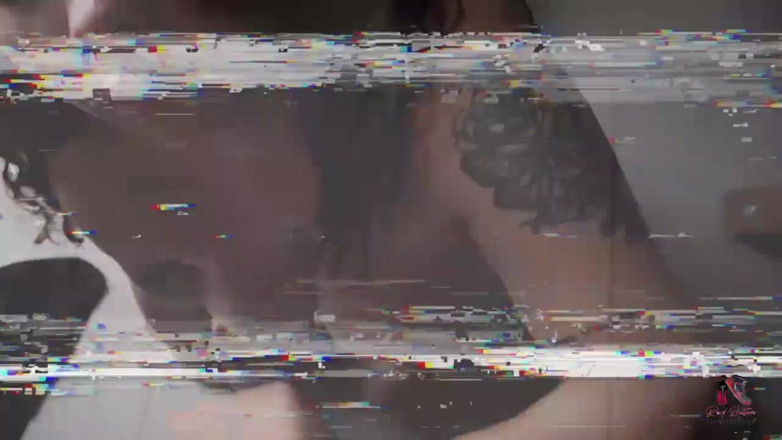 Red bottom productions: POV - สาวร่านระเบียงมือสมัครเล่น