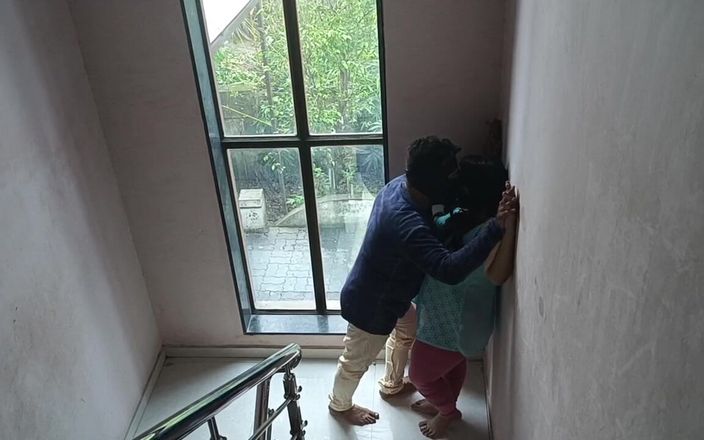 Telugu-fuckers: Chị dâu xinh đẹp Ấn Độ bị chụp ngoài trời và đụ mạnh khi...