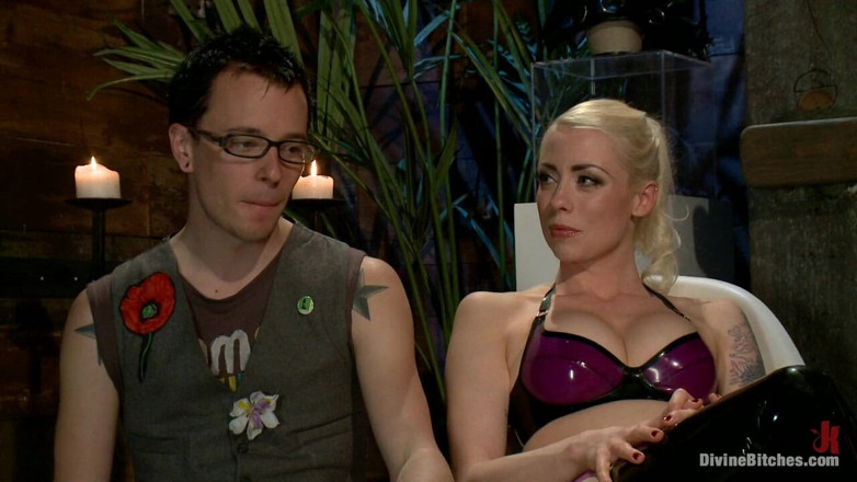 Divine Bitches by Kink: Breaking the Boy: Episódio 2 agradando Lorelei Lee