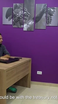 My Secretary Lets Me Fuck Her Without a Condom in Exchange for a Pay Raise