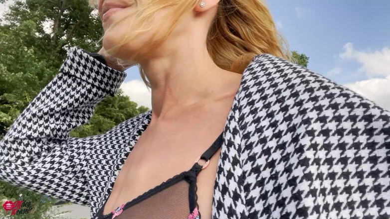 Miley Weasel: Street, kendini garip adamlar tarafından döllendiriyor!!