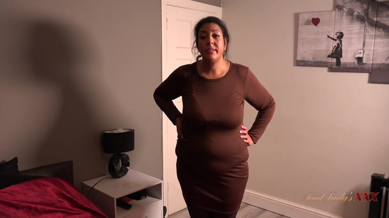 Aunt Judy's XXX: Auntjudysxxx - büyük memeli iri güzel ev sahibiniz Cassy seni külotuyla...