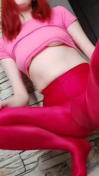 Melancap dalam bingkap, memancut melalui ketat, kencing