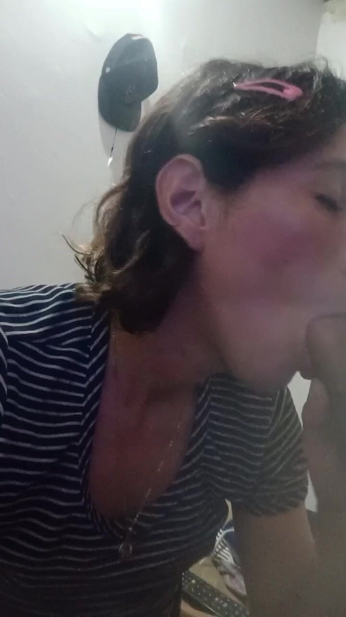 Femboy from Colombia: Biorąc to dobre, ciepłe mleko