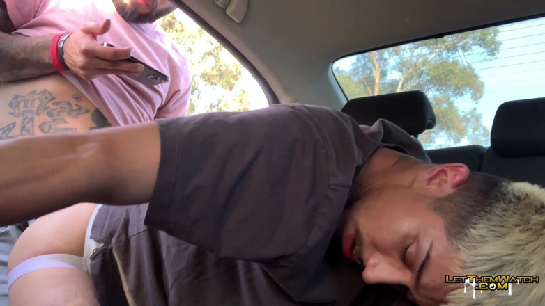 Let them watch: Back Seat Beatdown Eddy Blanco Fucked Cum Dump Car!