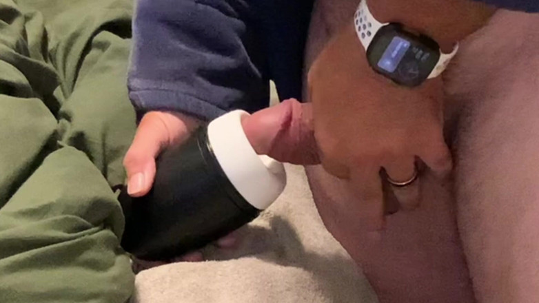 Truridge: Éjaculation comme lubrifiant dans la bouche, pipe, jouet mains libres