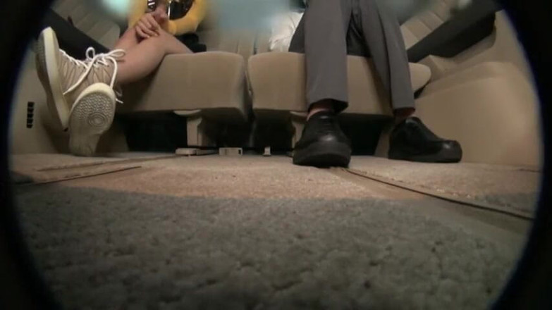 CherryBONBON: Ty jsi ten, kdo nám s tím třesoucím se hlasem šeptal,...