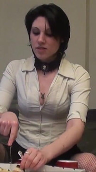 Söt ung brunett knullad hårt och jizzed på kroppen i POV