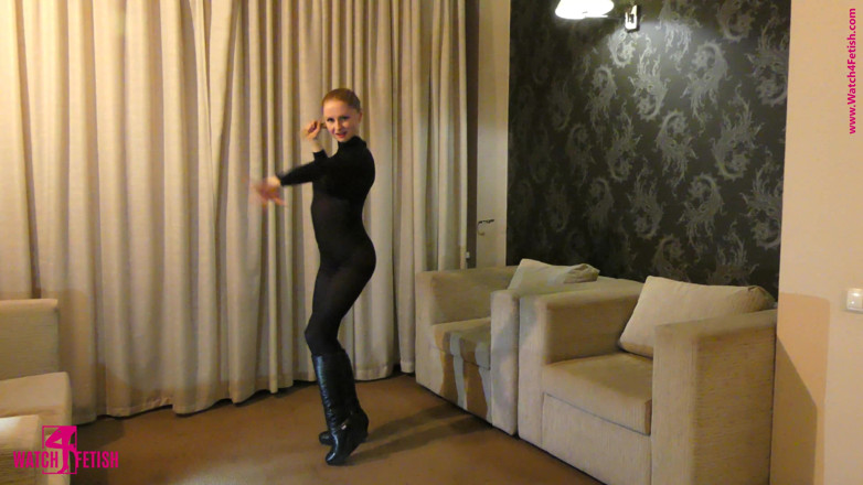 Gymnastic: Nackt im hotel