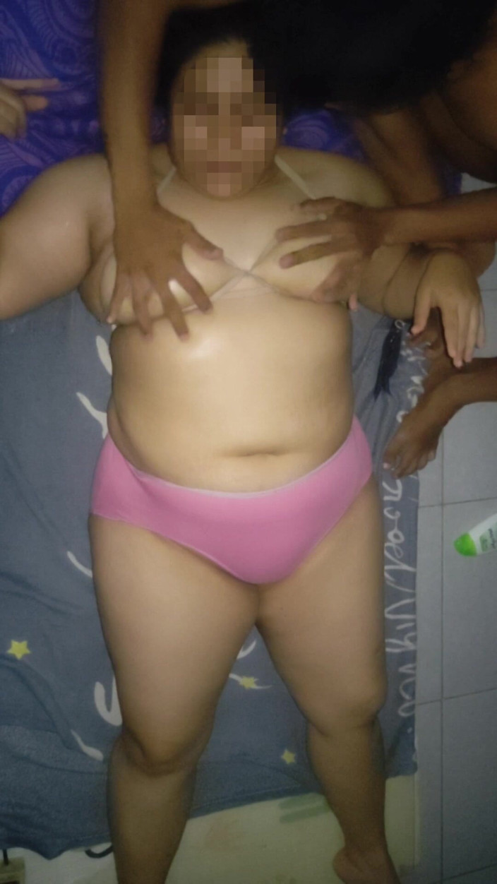 my_wife_chubby: Stiefmoeder rondborstige borsten neuken