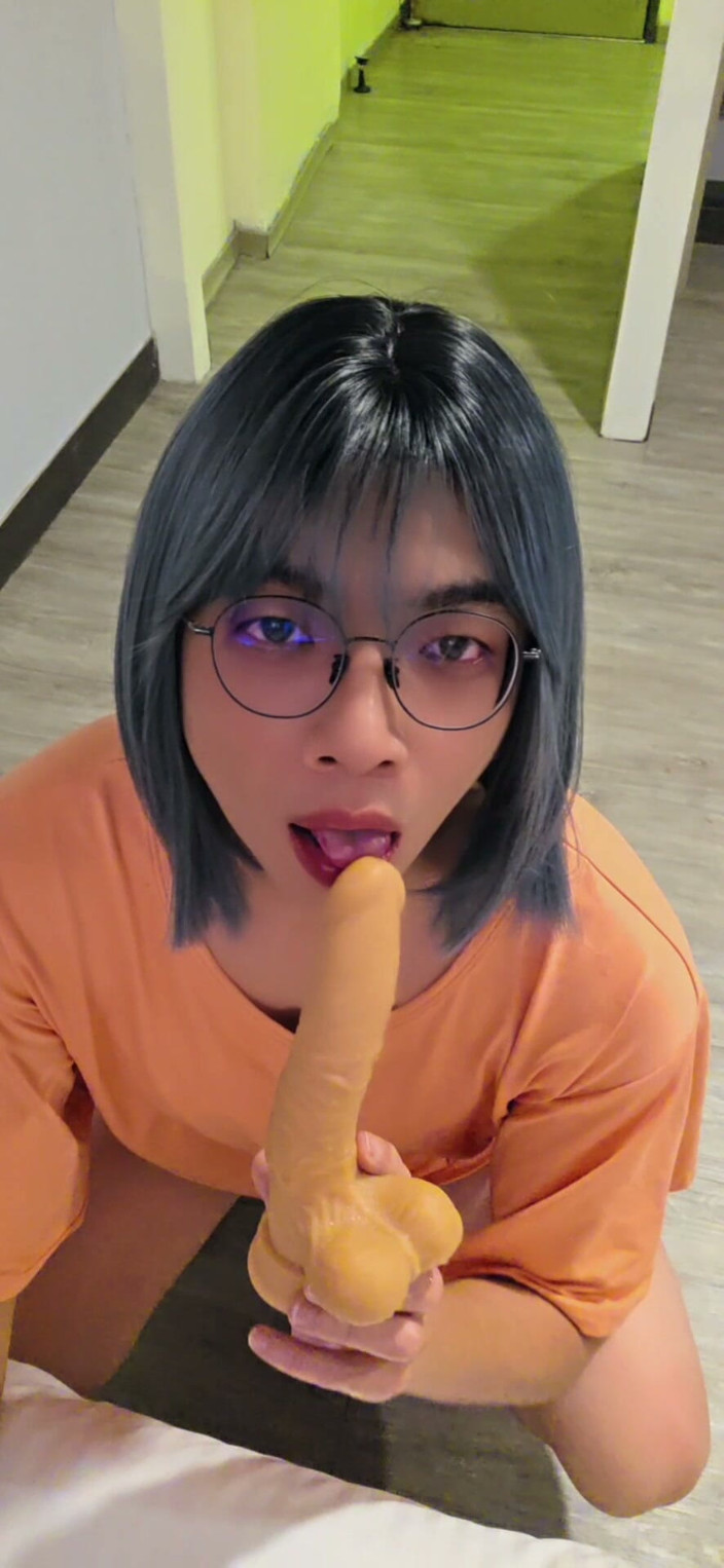Taiwancdgirl: Transsexuală Ting Xuan muie cu vibrator