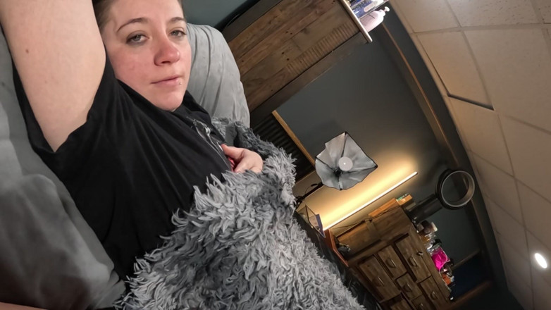 Kayleigh Reid: Sharing Bed with PAWG Stepsister