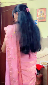 Desi Bhabhi Sárí Vypadá
