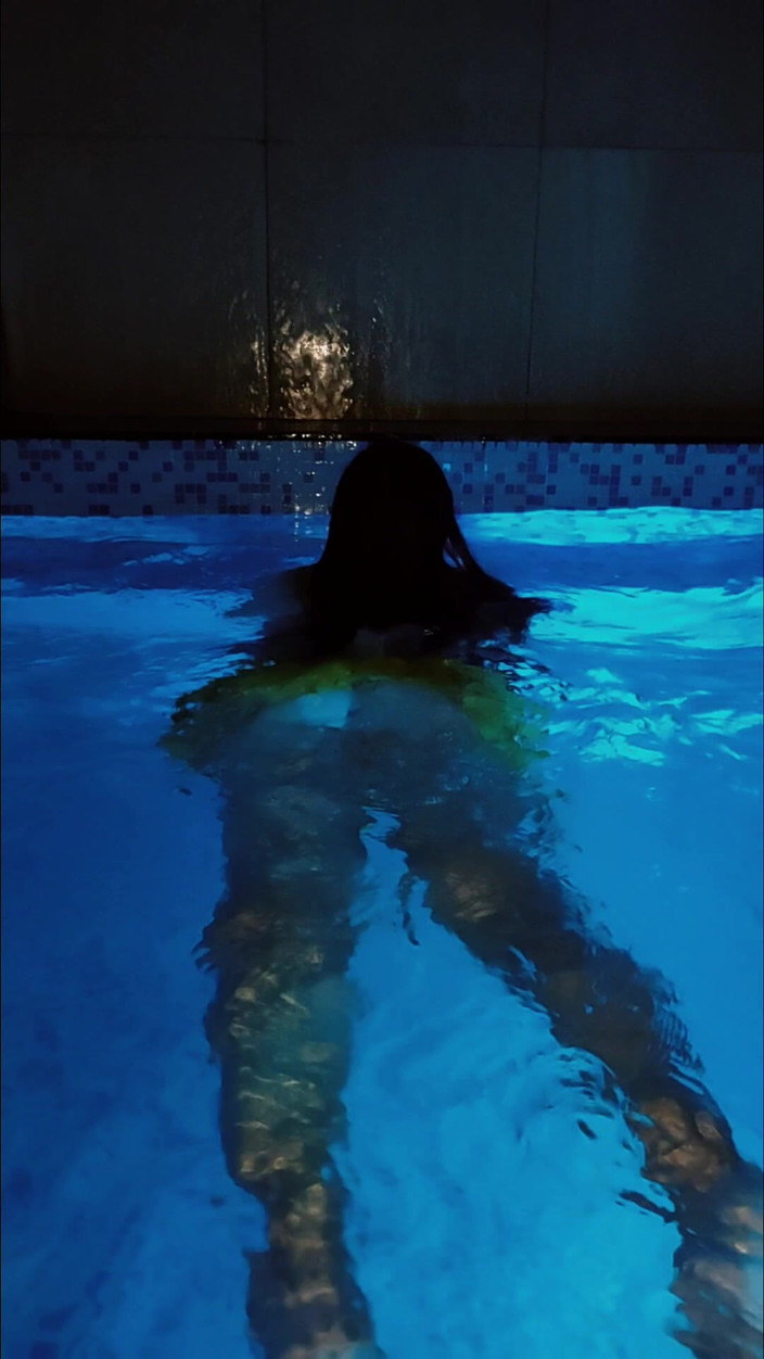 En la calle: Di Kolam Renang