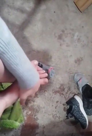 RavenHearth666VIP: Toto je video pro ty, kteří mají rádi footjob