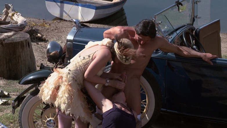 Hot Sex Party: Geile gangsters mogen buitenshuis wat sexy sletten neuken