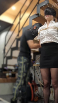 [lady M] Vol.003: Bondage... a Lady Suspended by an Anal Hook.