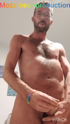 Mozzbear: Yummy Daddy Gets Rewarded.