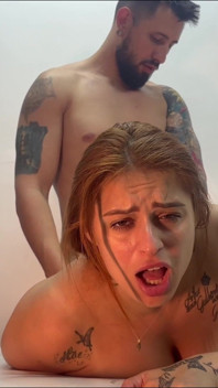 Kızıl Saçlı İnliyor Çılgınca Kalın Penis Sıkı Popoda Alıyor Bölüm 2