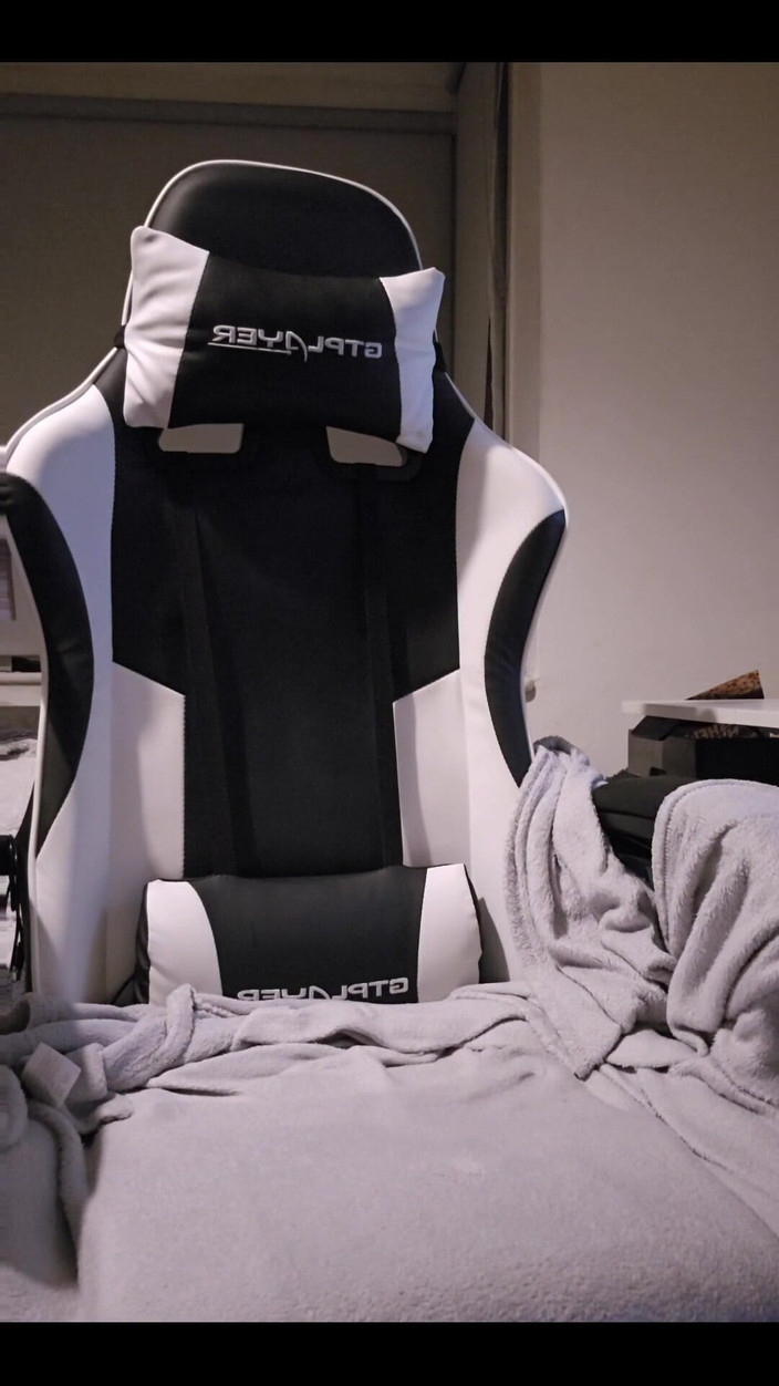 The Max Powers: Nenechte si ujít